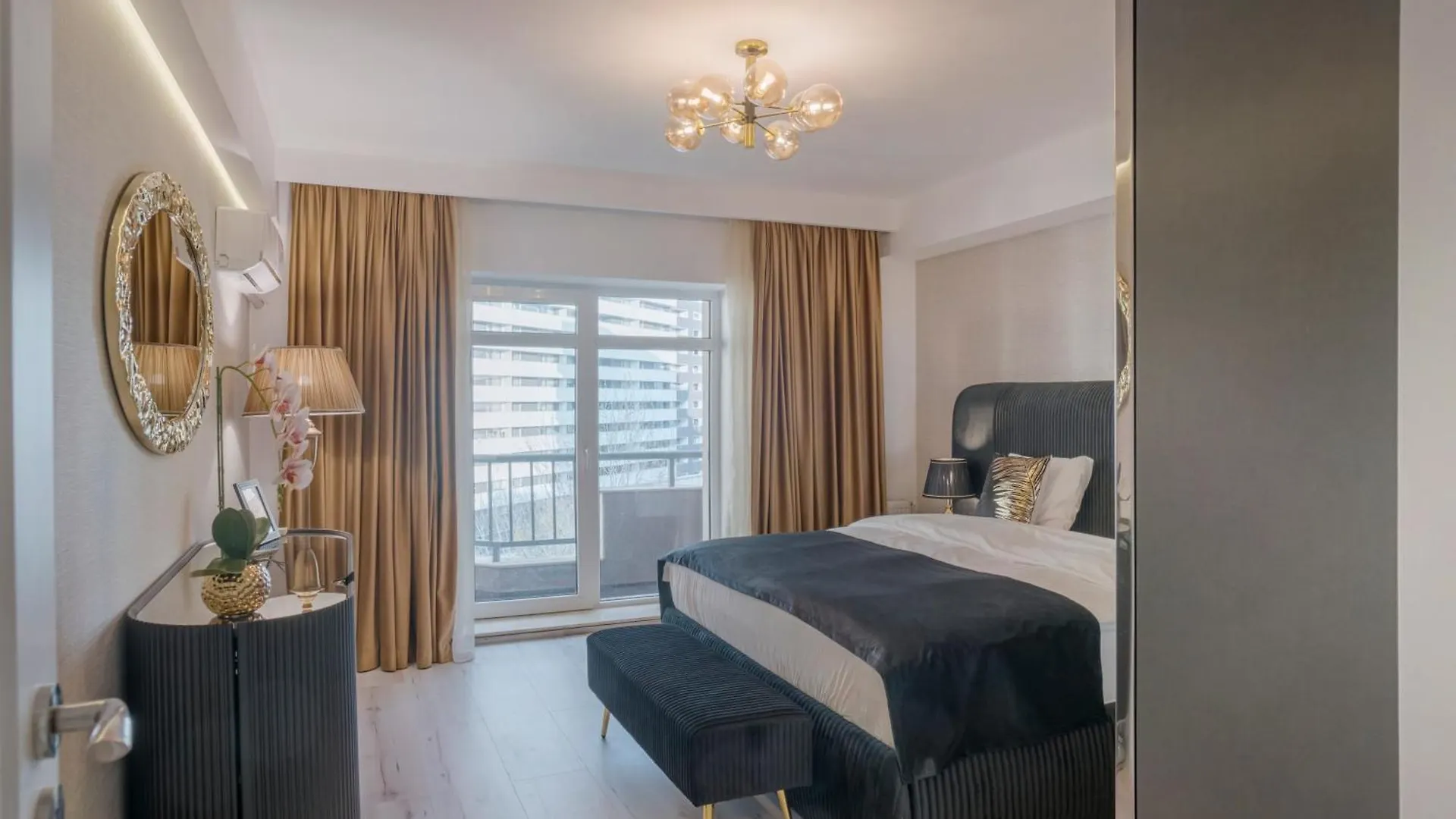 Moon Accommodation Bucharest Apartment